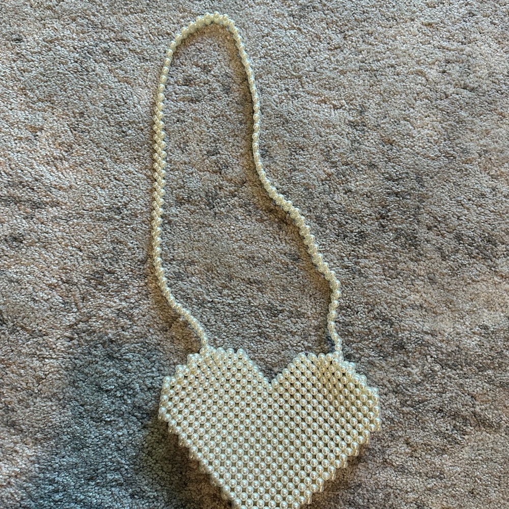 Heart-Shaped Pearl Beaded Bag